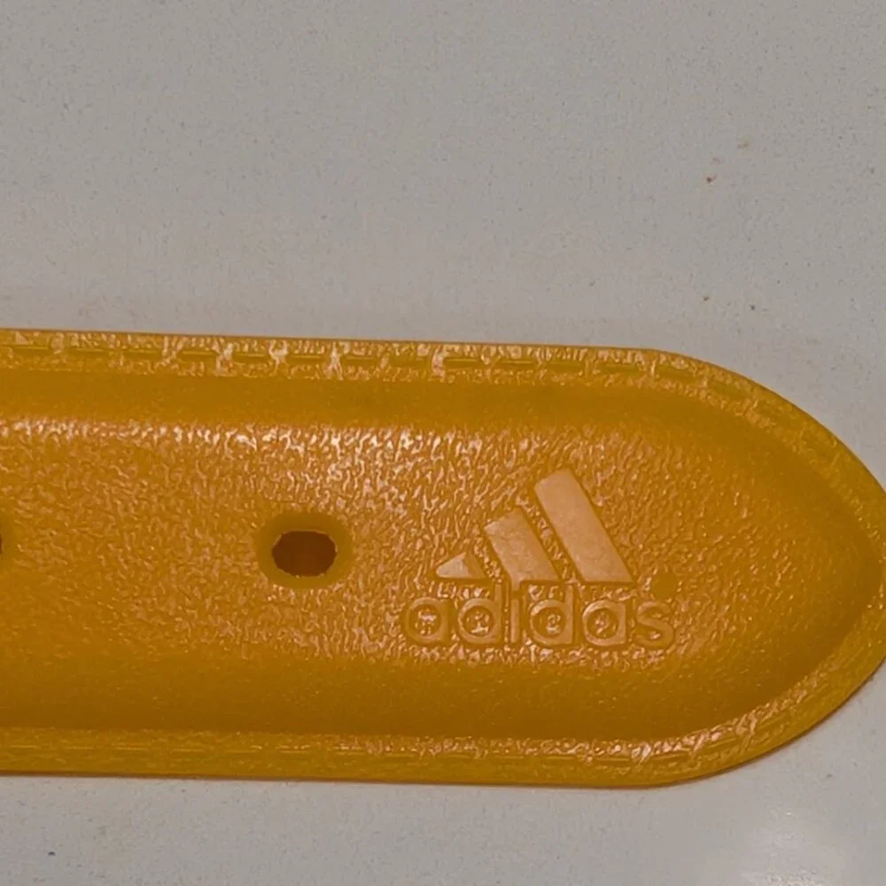 Adidas Baseball Softball Belt One Size Stretch Youth Yellow Logo EUC no flaws